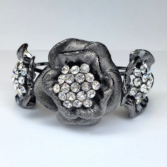 Sparkling Crystal Cuff Hematite Bracelet - Picture 1 of 15